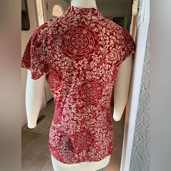 JKLA! Cream and red colored. Casual/semi professional top in good condition - Picture 2 of 3